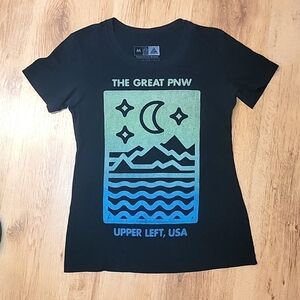 3/$15 The Great PNW Fitted Tee